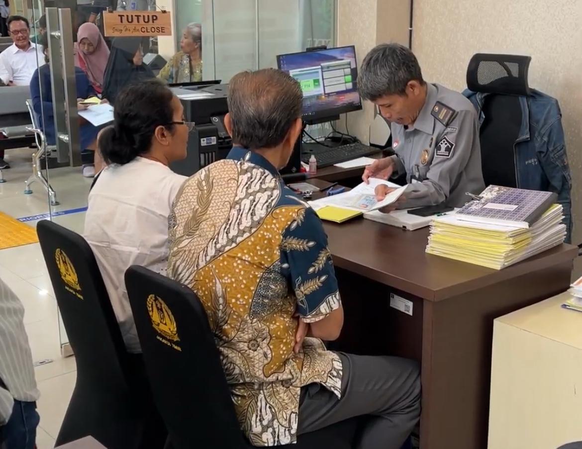 5c9fc77e f9a6 4a3f 8f5a 1bd70305ff95